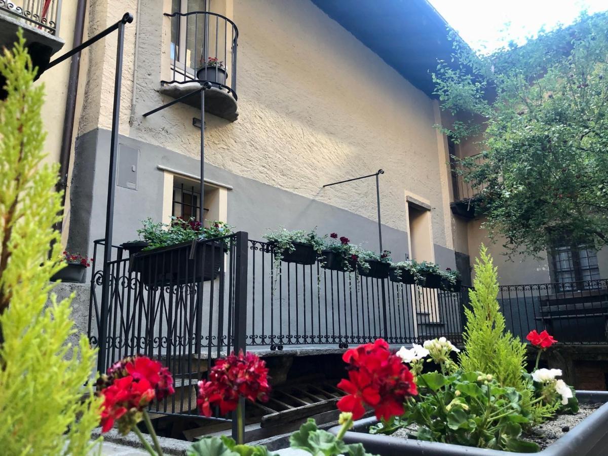 Domus Apartments Aosta Exteriér fotografie